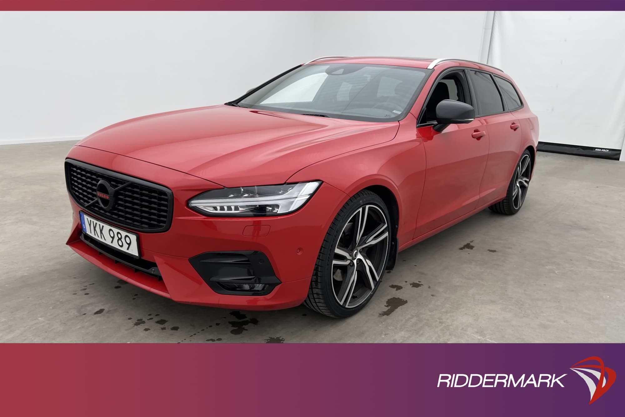 Volvo V90 T5 254hk R-Design VOC Värm Pano Navi BLIS Välserv