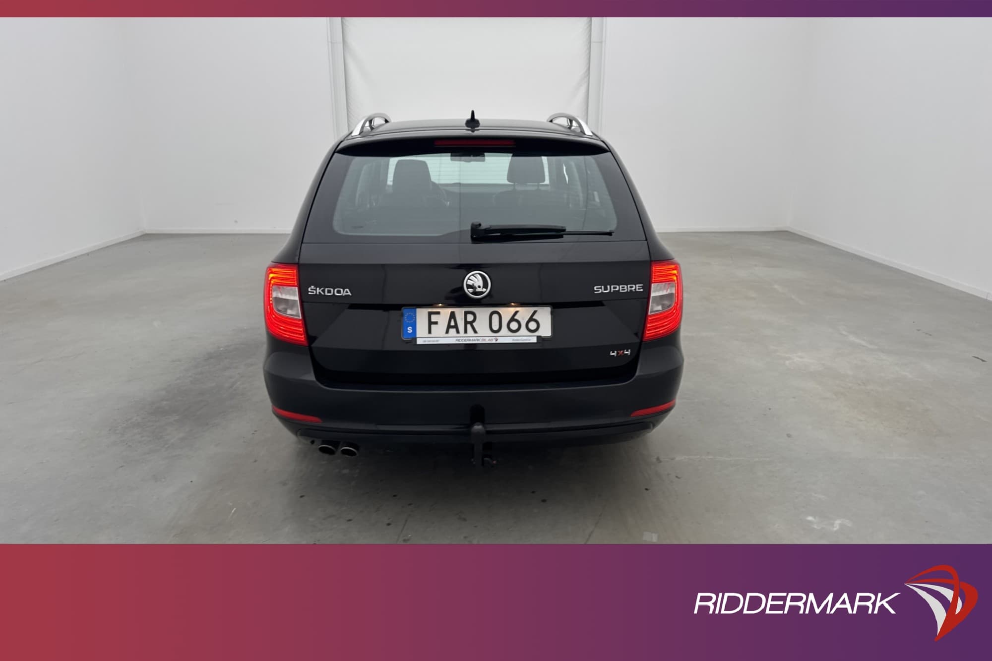 Škoda Superb 2.0 TDI 4X4 170hk Värm Navi Drag PDC