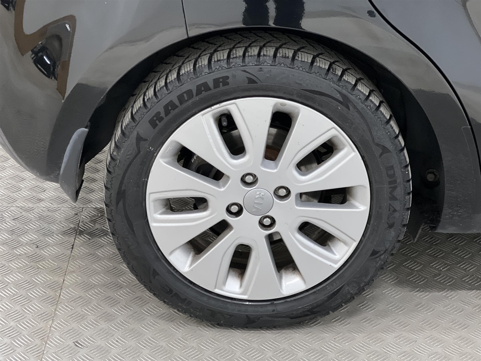 Kia Rio 5-dörrar 1.2 CVVT 86hk GLS Rattvärme Välserv En-Bruk