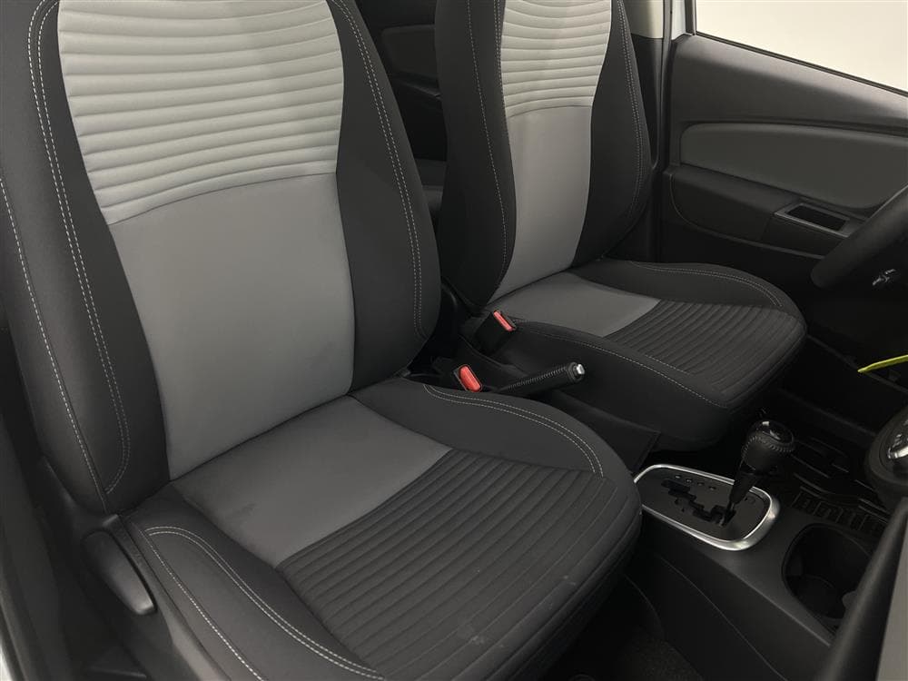 Toyota Yaris 1.5 Hybrid 101hk B-Kam Lane Assist Låg Skatt 