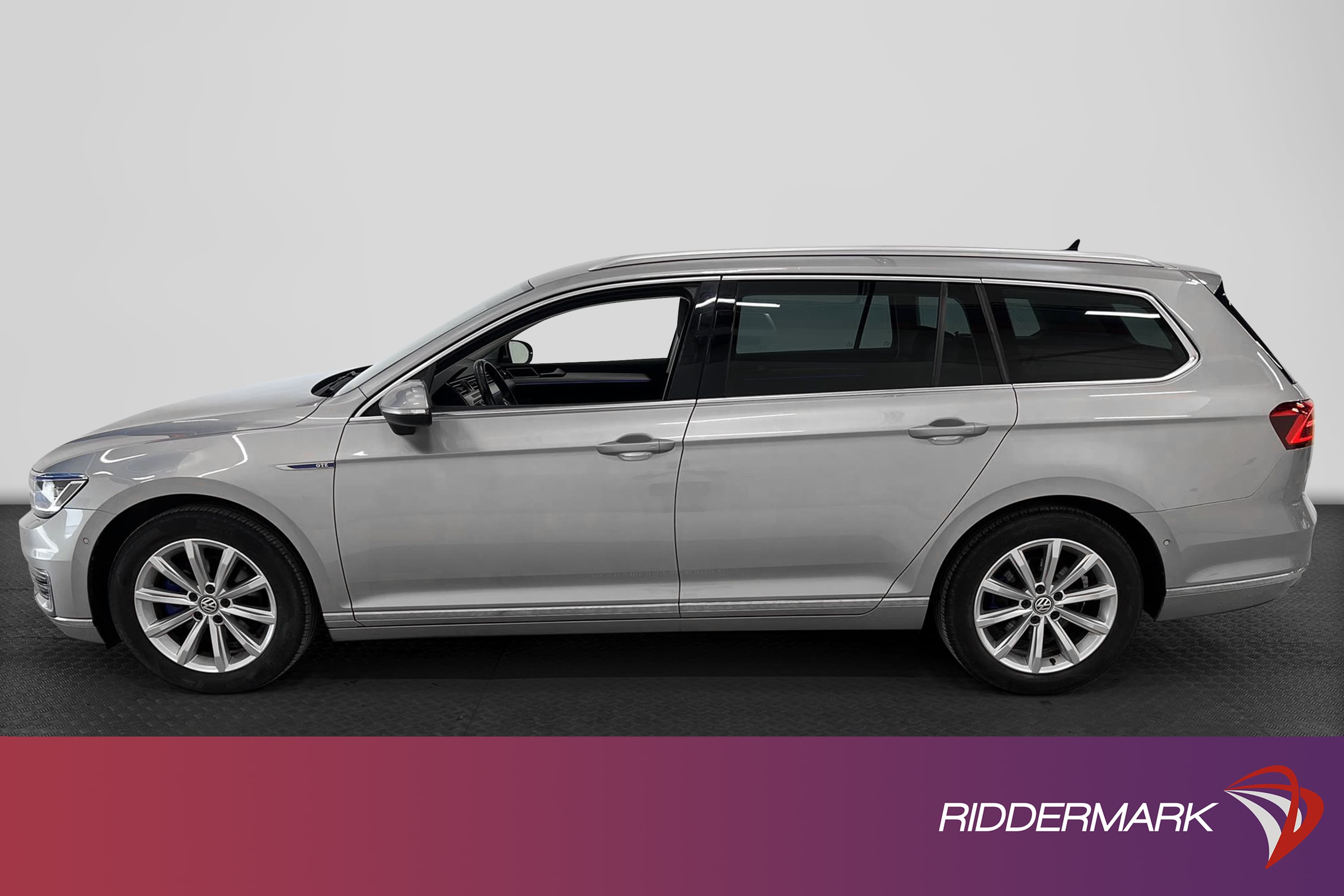Volkswagen Passat GTE 218hk