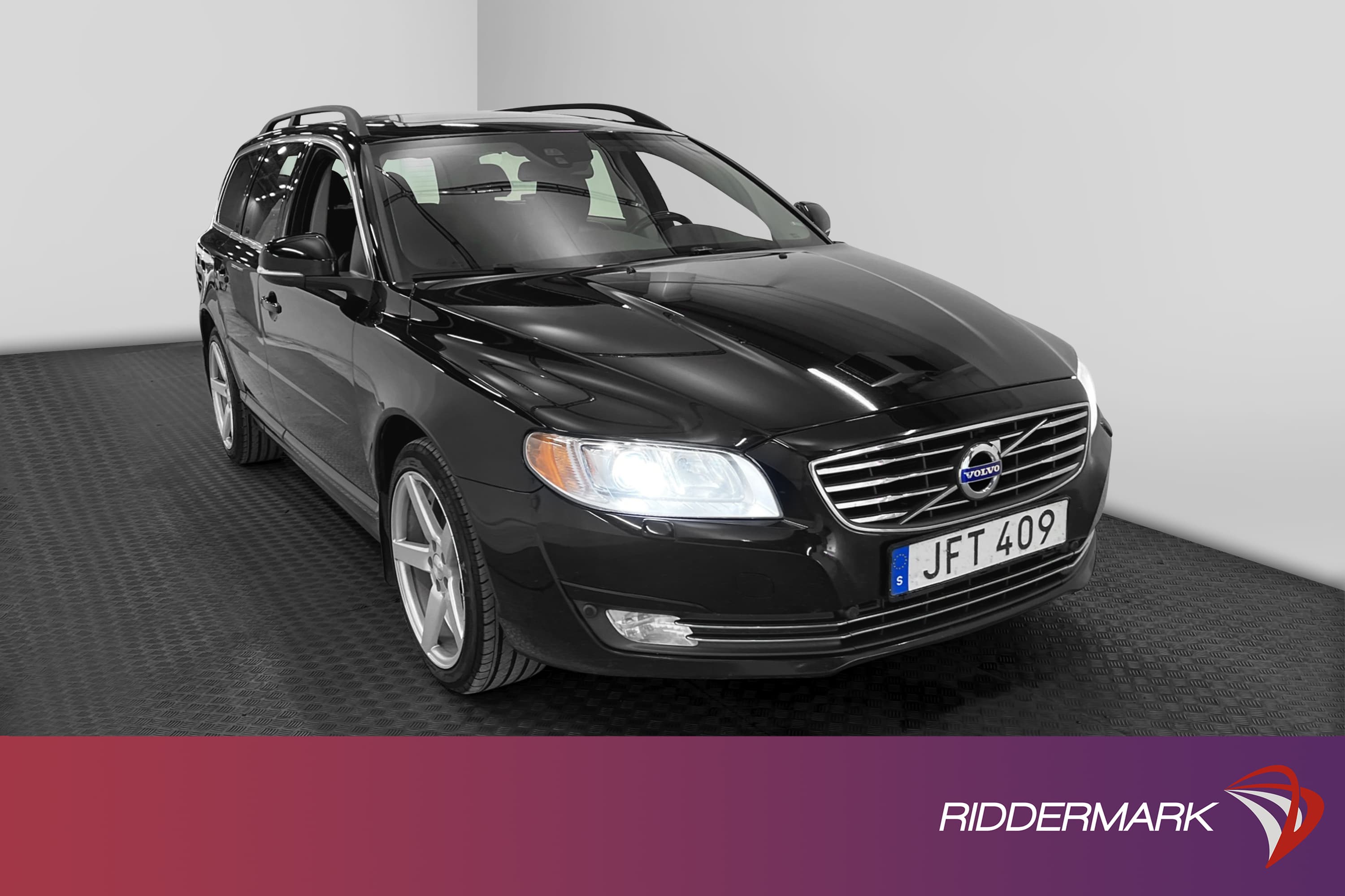 Volvo V70 D4 AWD Momentum VOC Navi Taklucka Drag Välservad