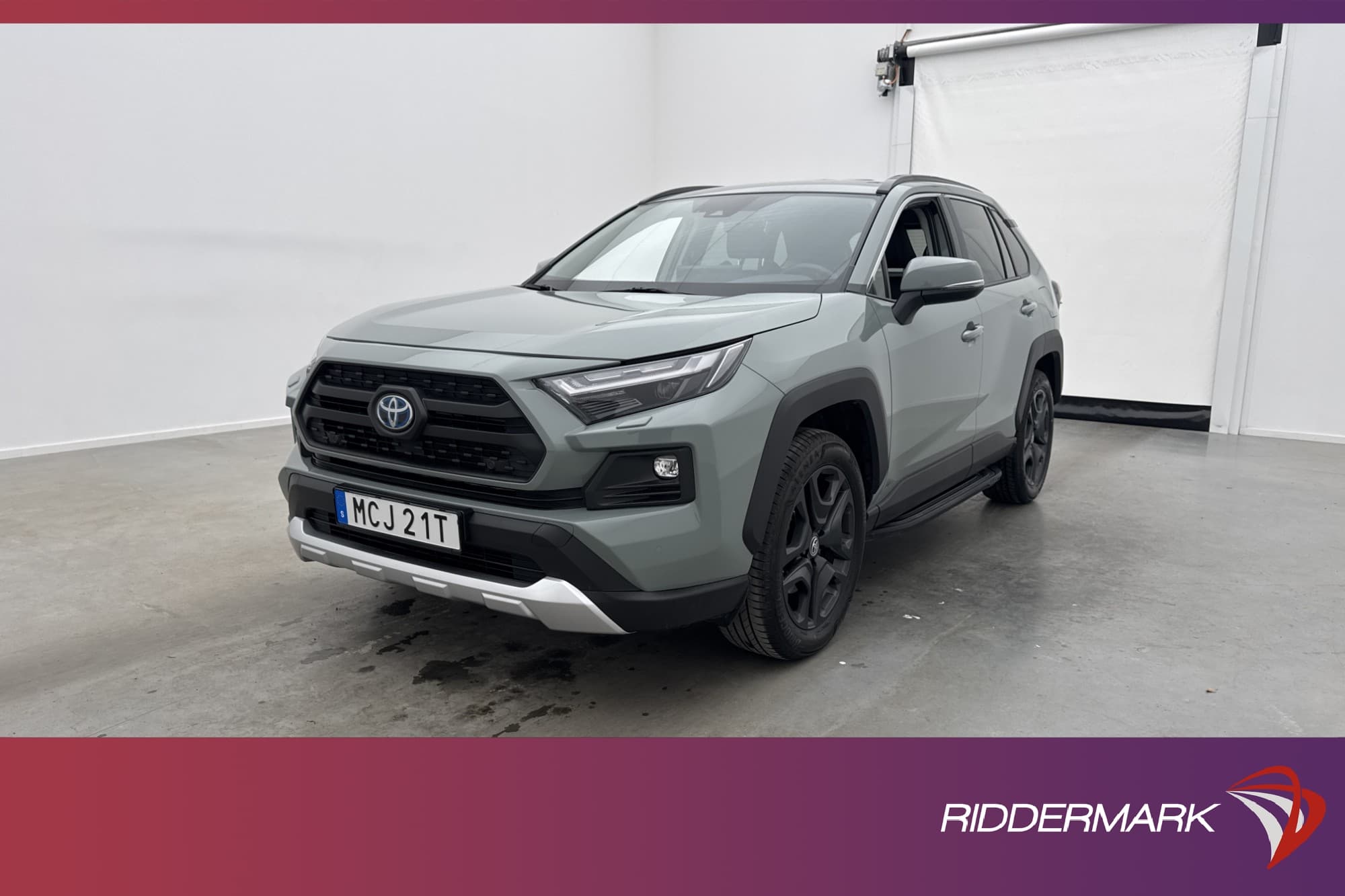 Toyota RAV4 Hybrid AWD 222hk