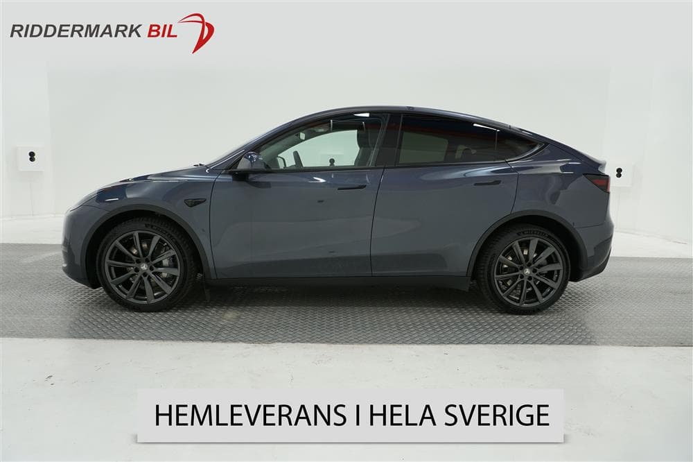 Tesla Model Y Long Range AWD 345hk Pano Svensksåld Dragkrok
