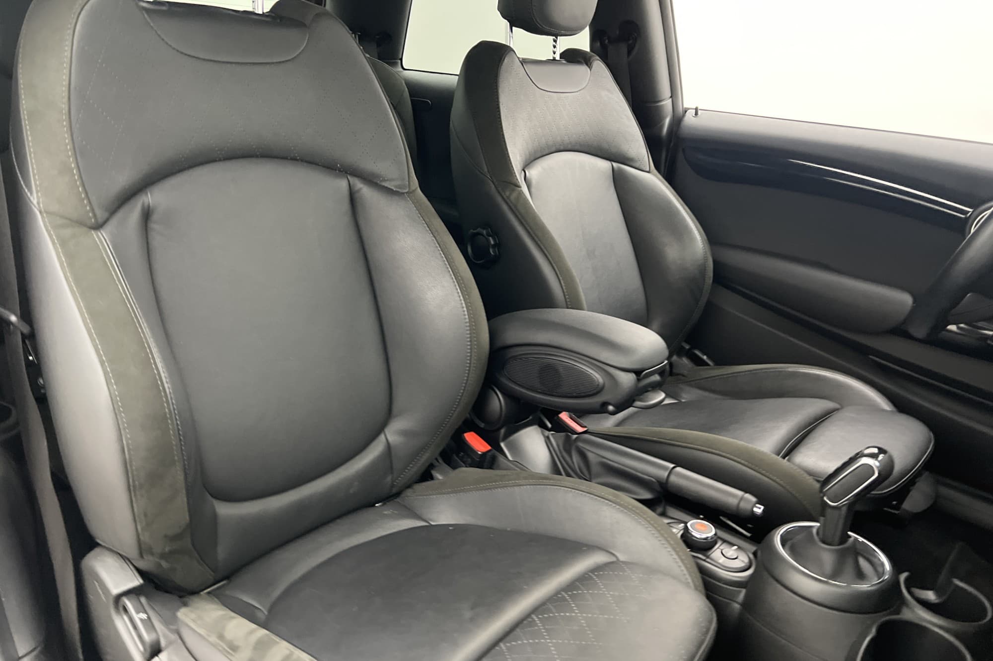 MINI Cooper S DCT 192hk Chili JCW Skinn Farthållare