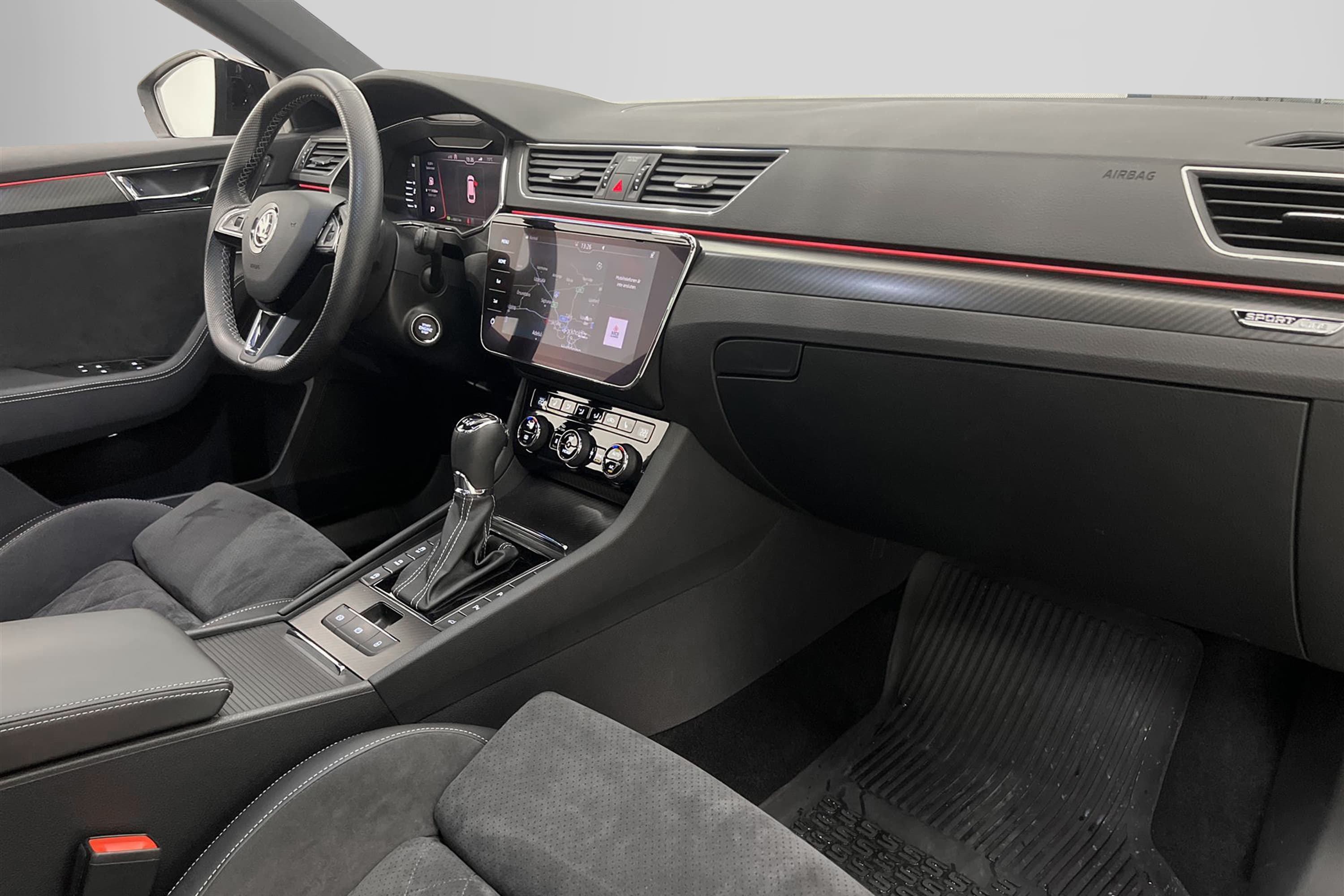 Skoda Superb 2.0 TSI Kombi 4x4 272hk Sportline Se Utrustning