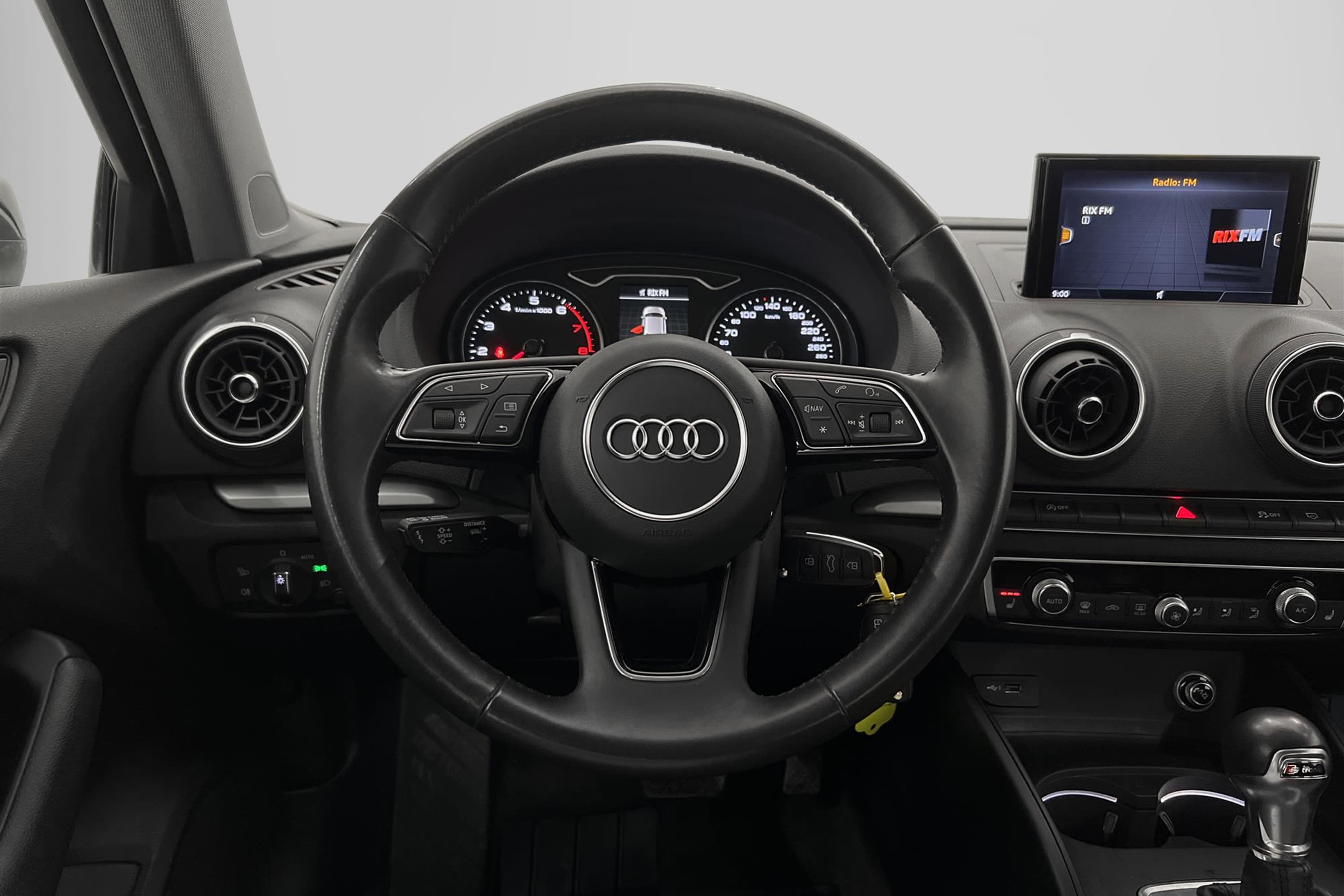 Audi A3 Sedan 30 TFSI 116hk Proline Sensorer 0,51l/mil