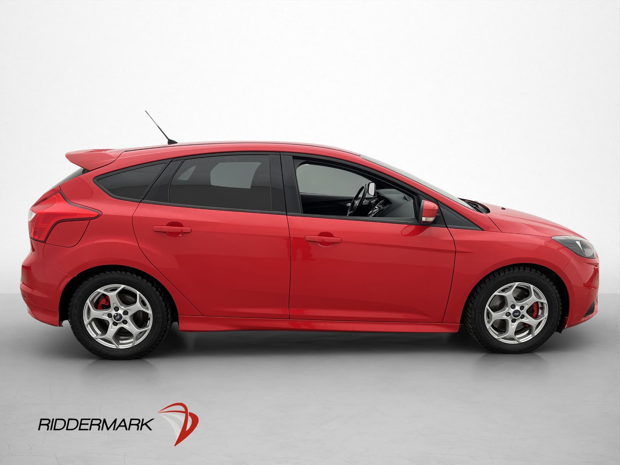 Ford Focus ST 250hk Recaro Motorvärmare Halvskinn