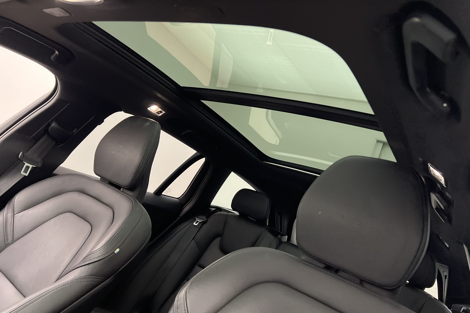 Volvo V60 D4 190hk Inscription Pano H/K HUD 360 Kamera Drag