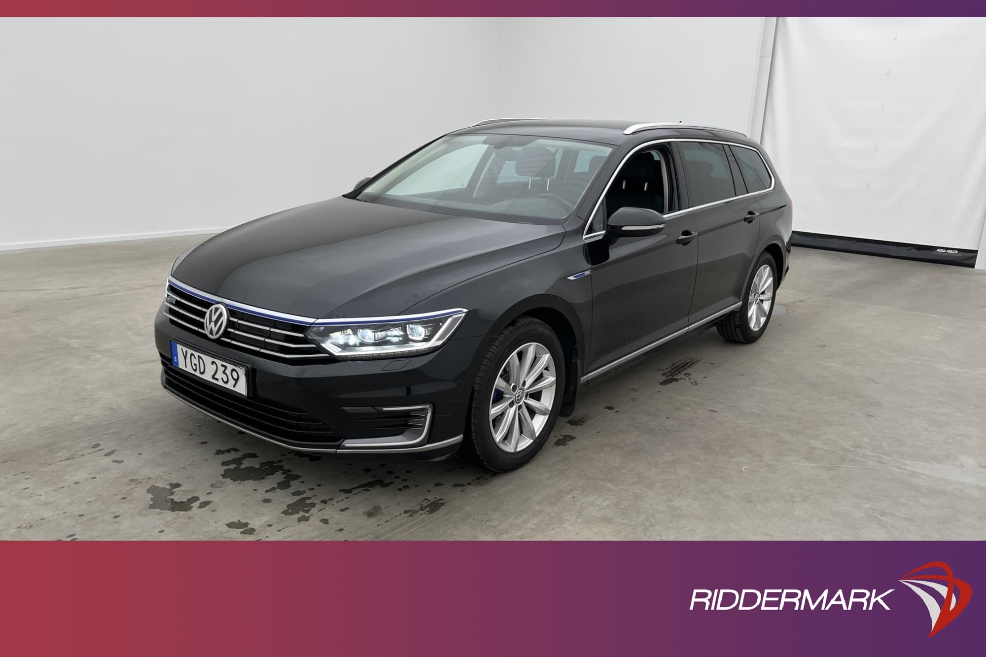 Volkswagen Passat GTE 218hk