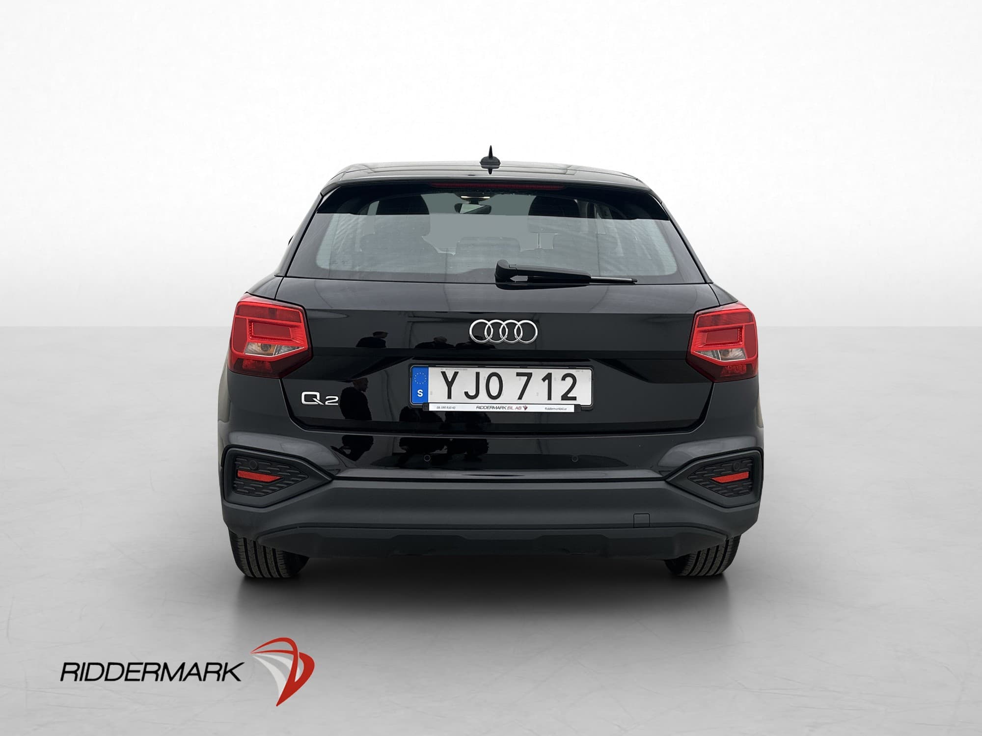 Audi Q2 35 TFSI Proline Cockpit P-Sensorer Adp-Farthållare