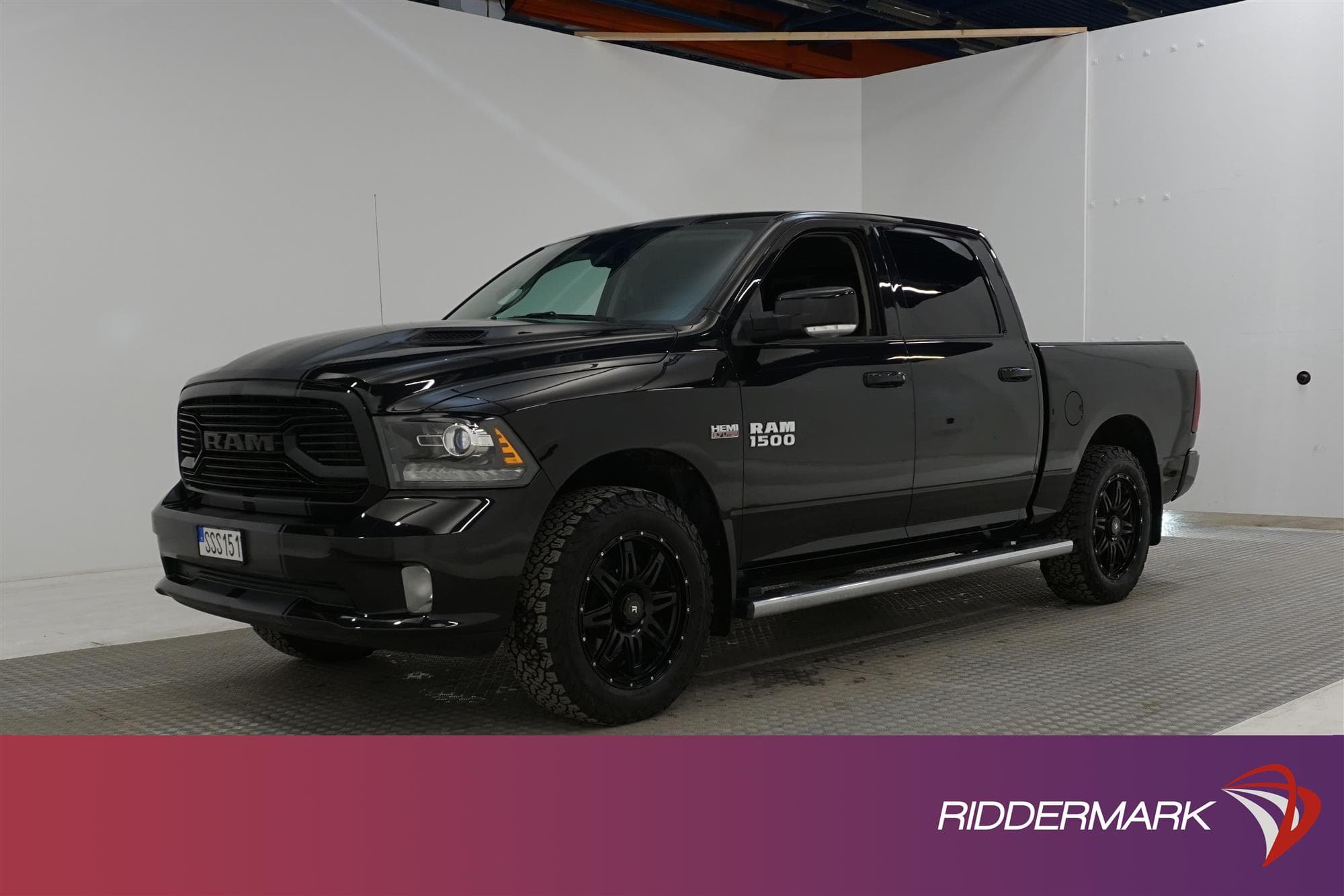 Dodge Ram Sport 5.7 Automat 401hk 4x4 Luftfjädring Drag