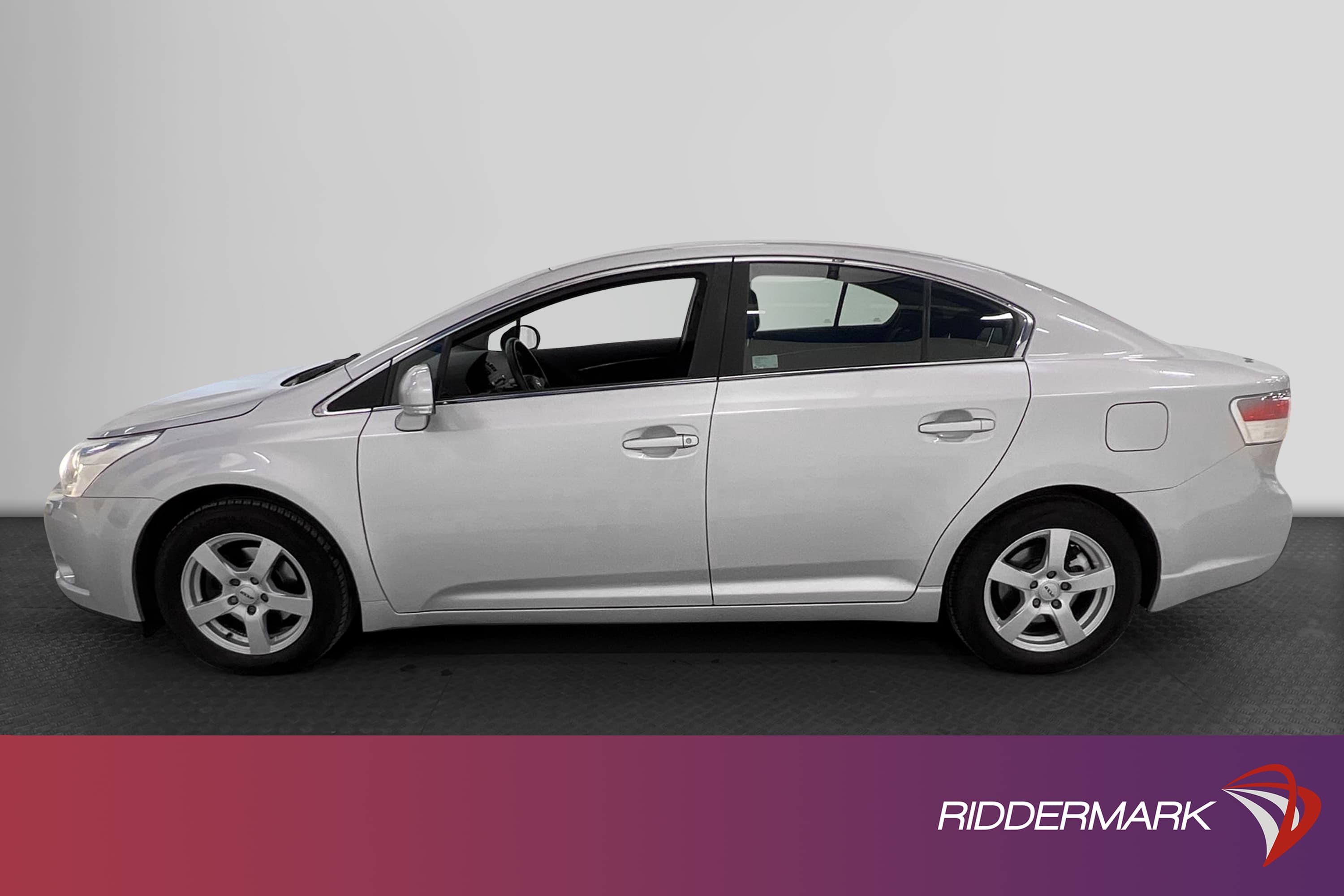 Toyota Avensis 1.8 Sedan 147hk 2 Brukare