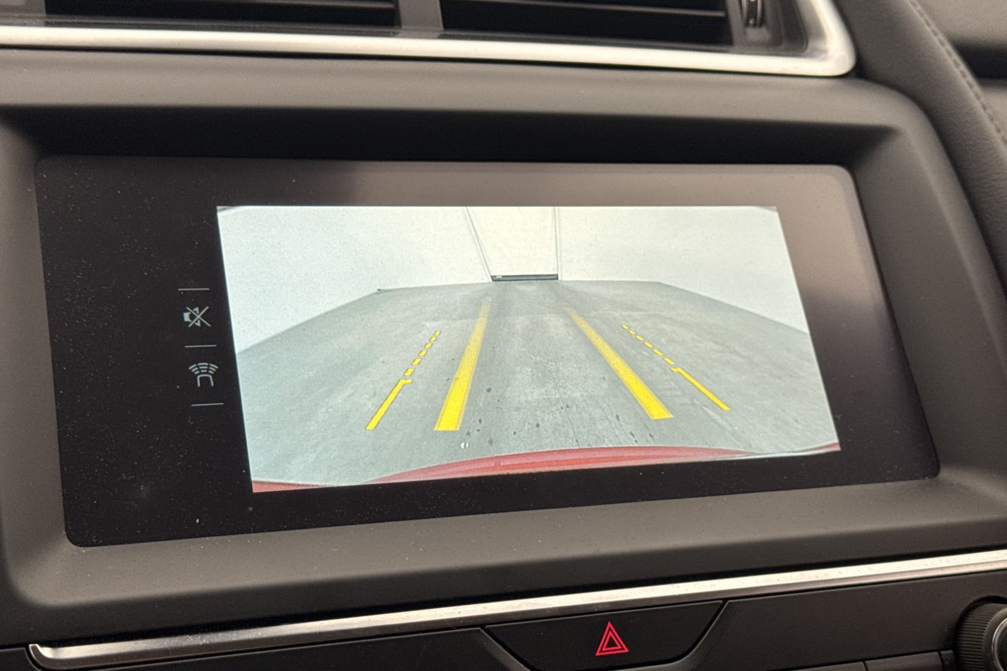 Jaguar E-Pace P200 AWD Kamera Navi Skinn Elstolar CarPlay