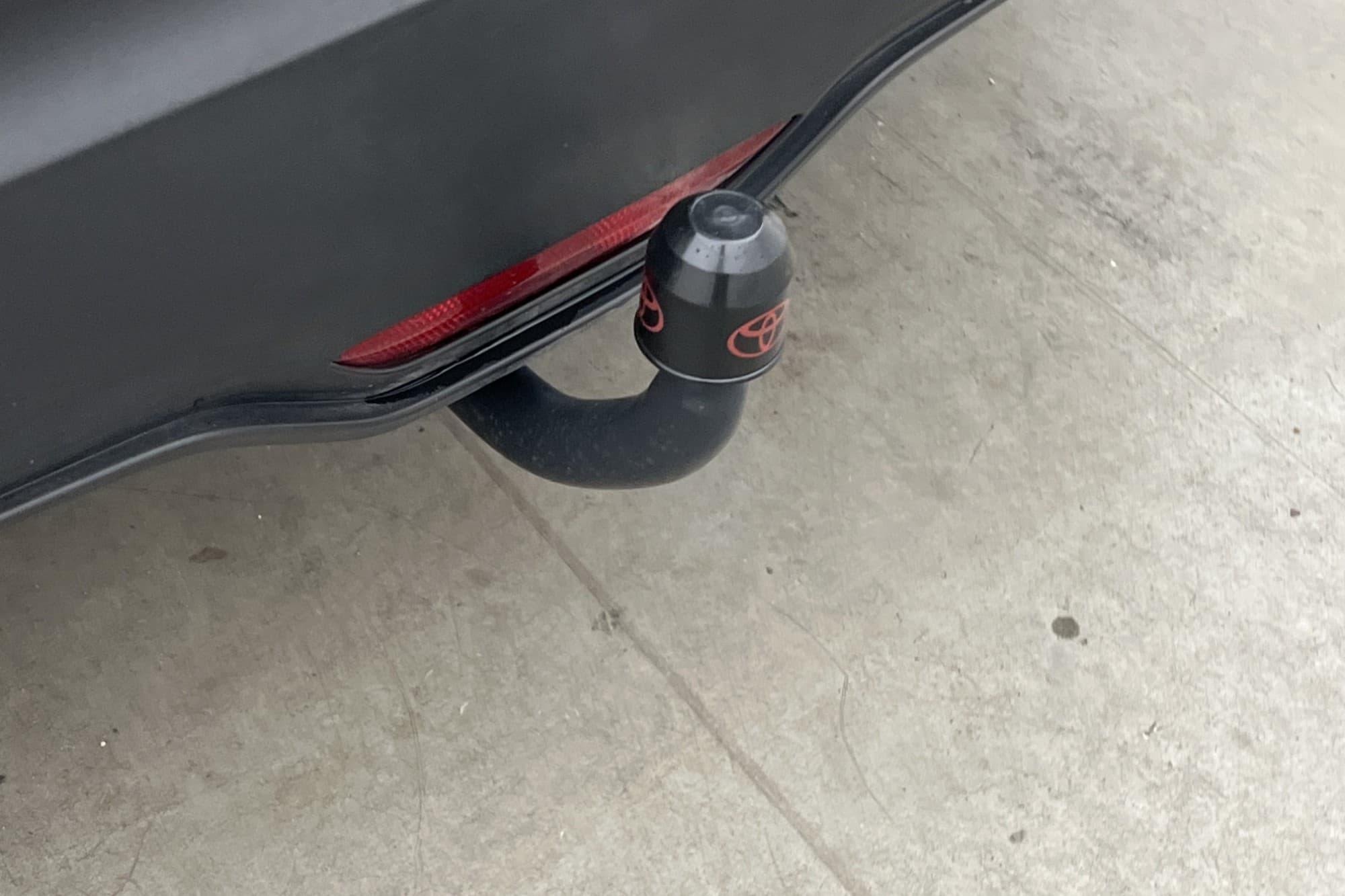 Toyota C-HR Hybrid M&K-Värmare Kamera Skinn Drag Rattvärme