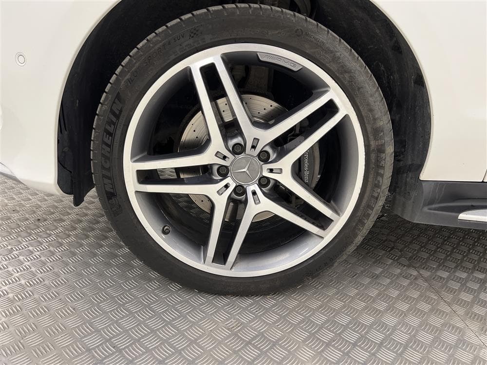 Mercedes-Benz GLE 350d 4M 258hk AMG Värmare Pano H/K 360°interiör