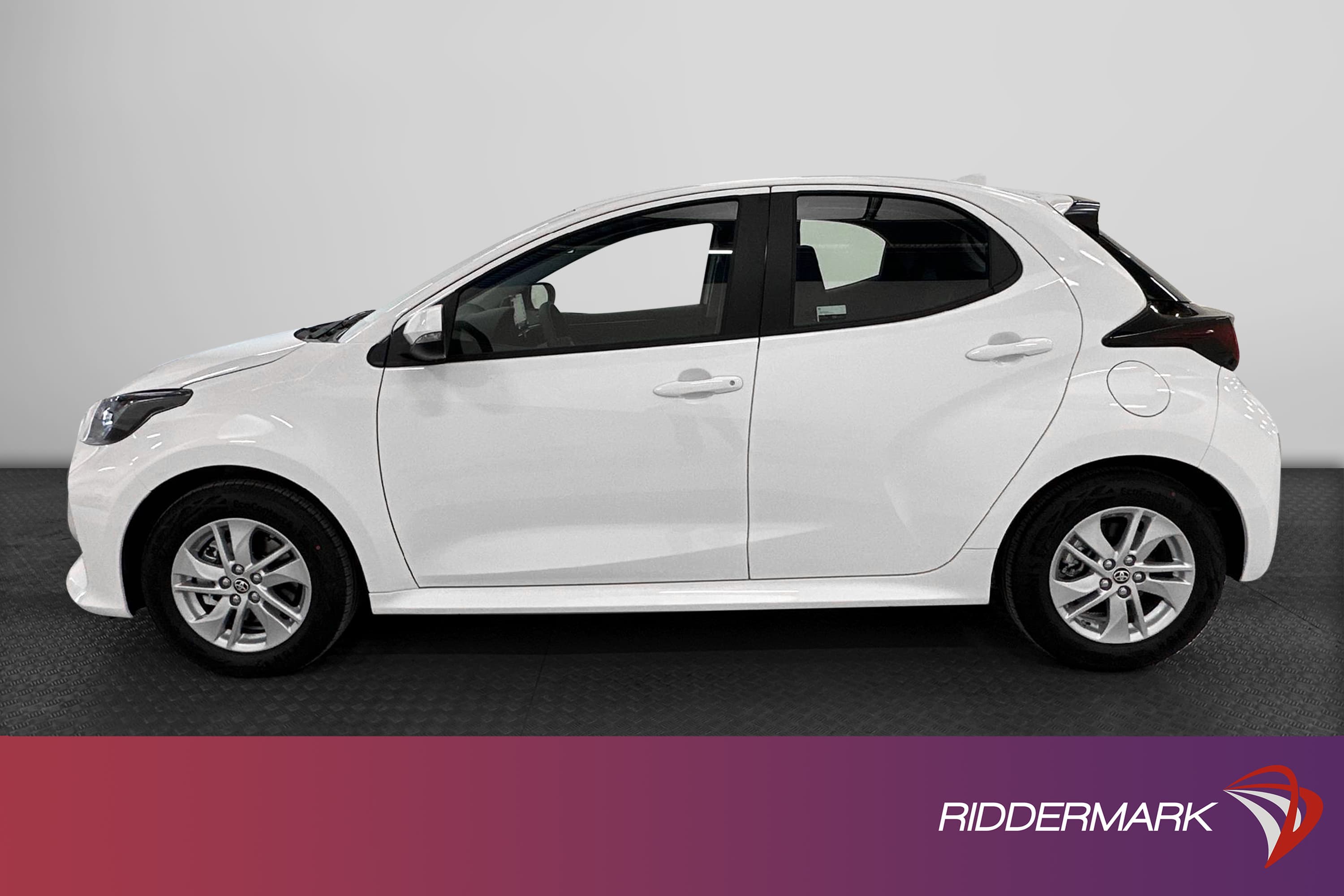 Toyota Yaris Hybrid CVT 116hk
