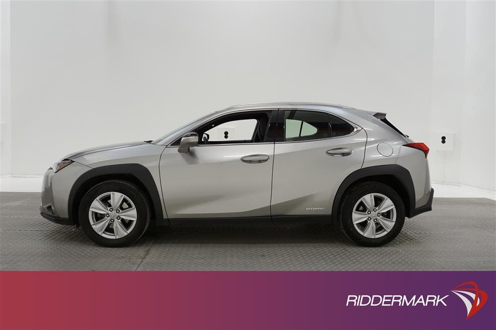 Lexus UX 250h 178hk