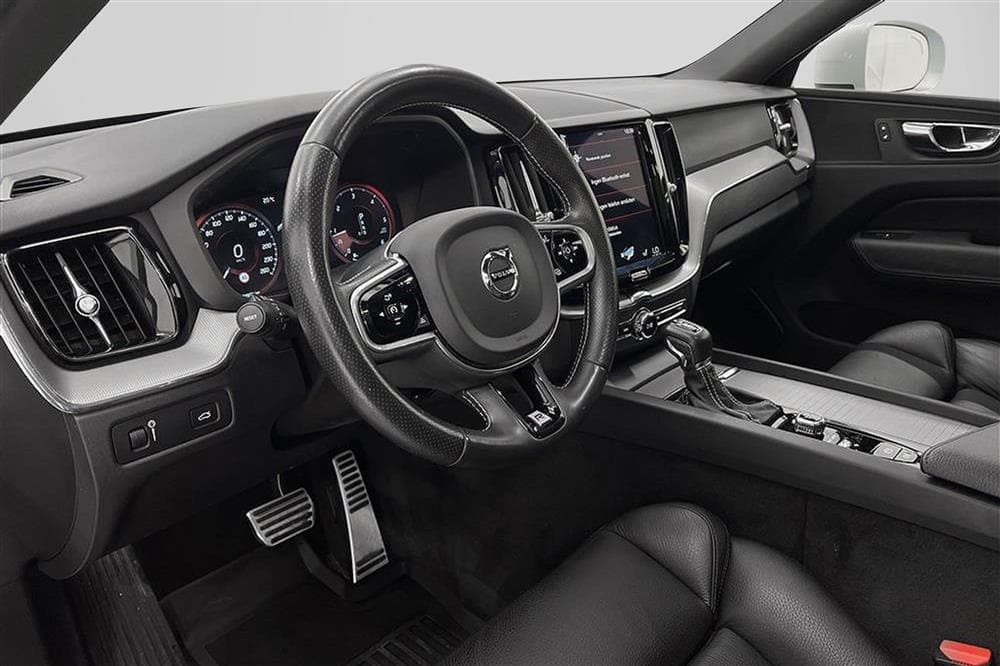 Volvo XC60 D4 AWD R-Design Voc Värmare  Panorama Skinn Naviinteriör