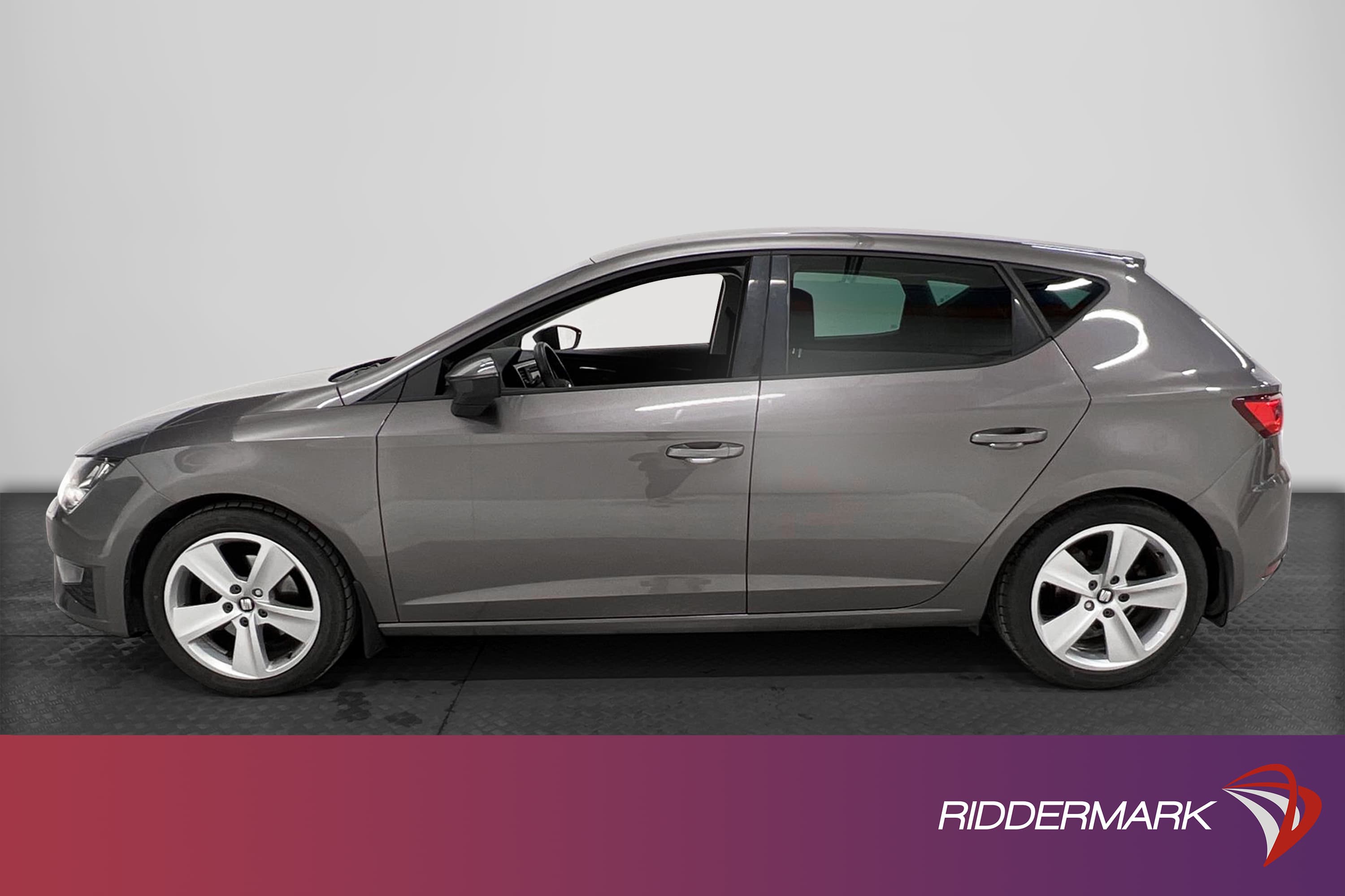 SEAT Leon 1.4 TSI 150hk FR M-värmare P-sensorer Nyservad