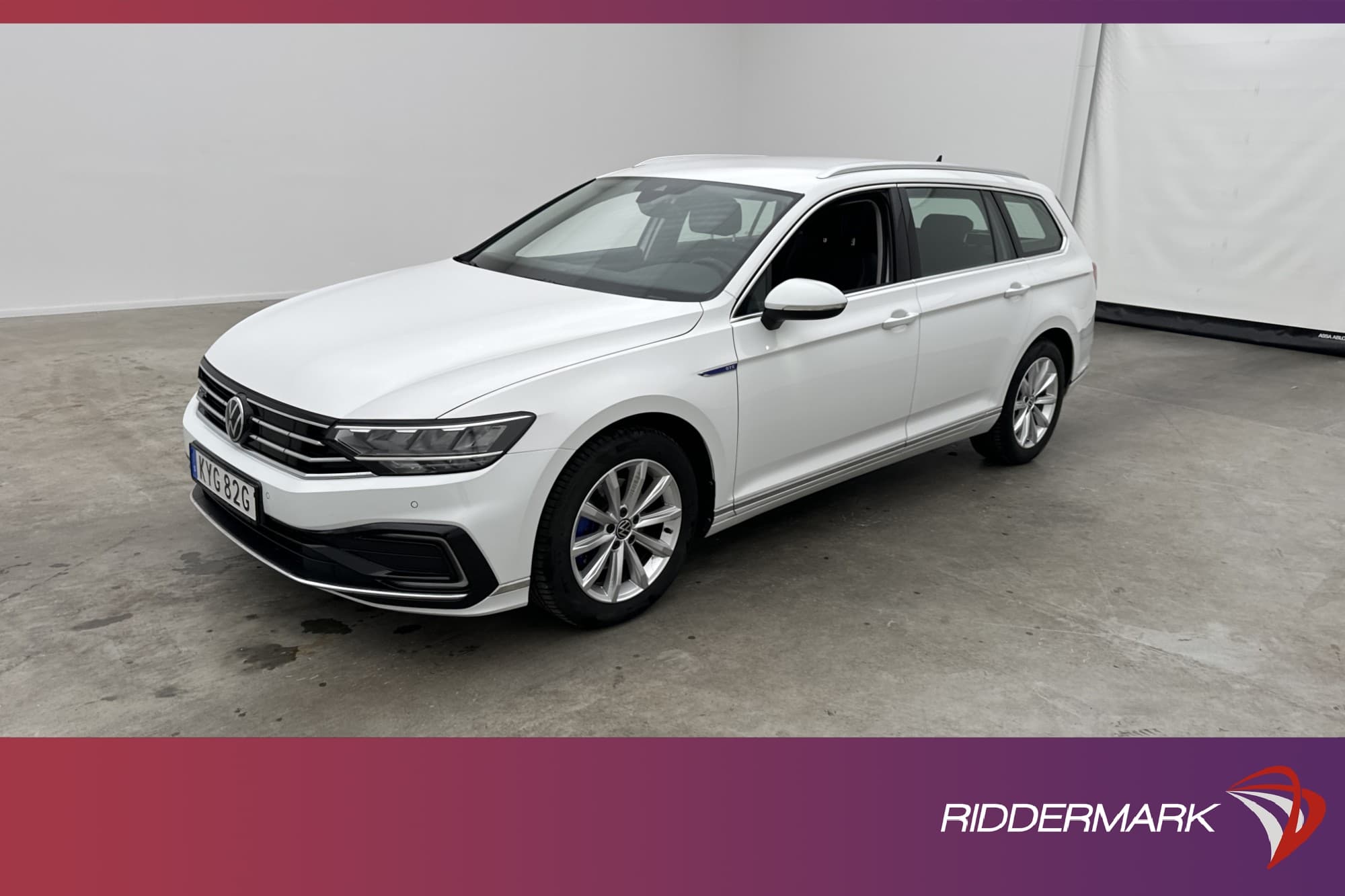 Volkswagen Passat GTE 218hk