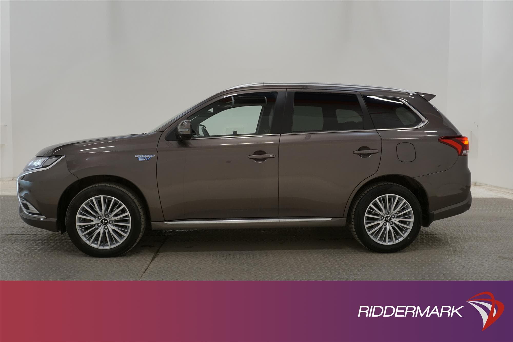 Mitsubishi Outlander PHEV 4WD 230hk