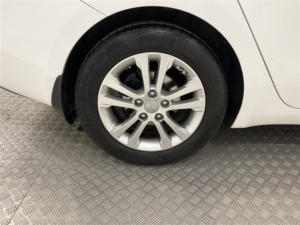 Kia Cee'd 1.6 CRDi SW 128hk P-sensor Välservad 0,56l/milinteriör