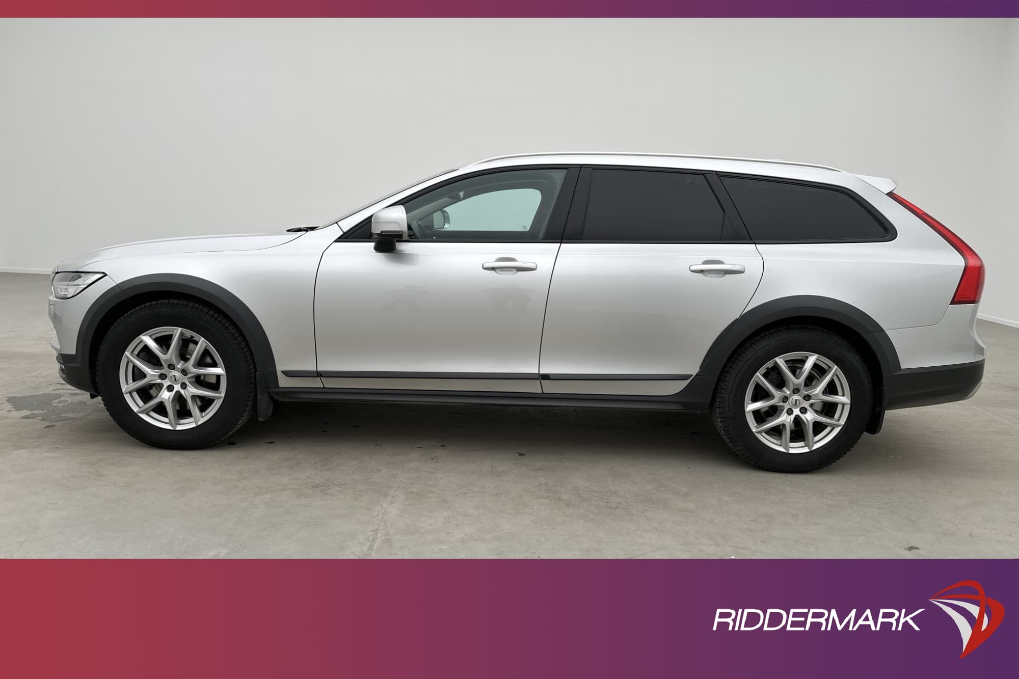 Volvo V90 Cross Country D4 AWD
