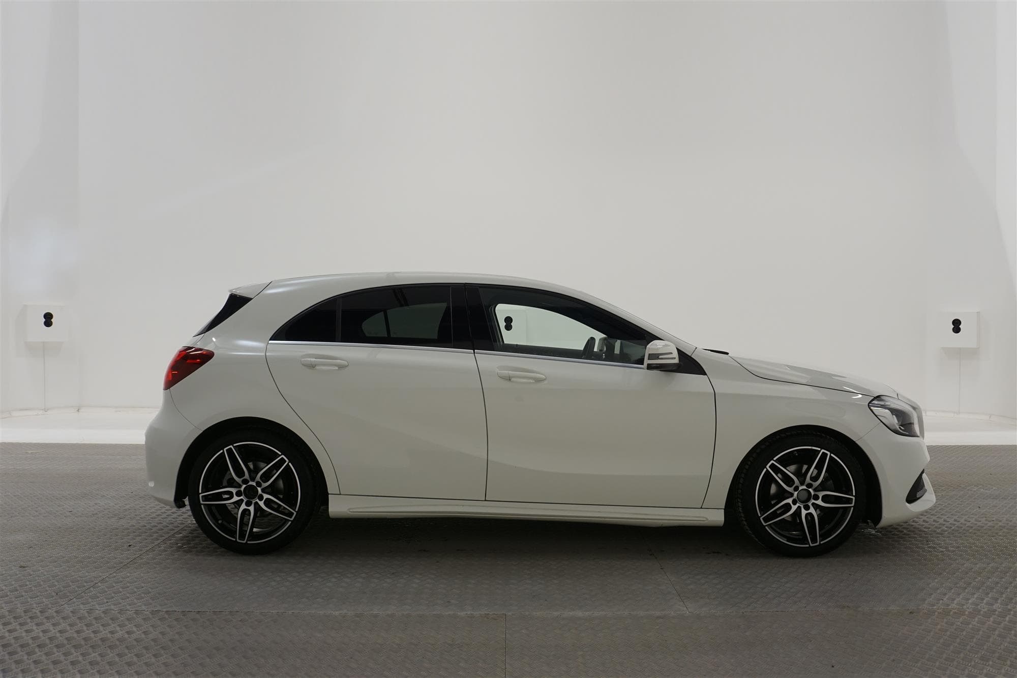 Mercedes-Benz A 180 122hk 7G-DCT AMG  Kamera Nybes 0.42l/mil