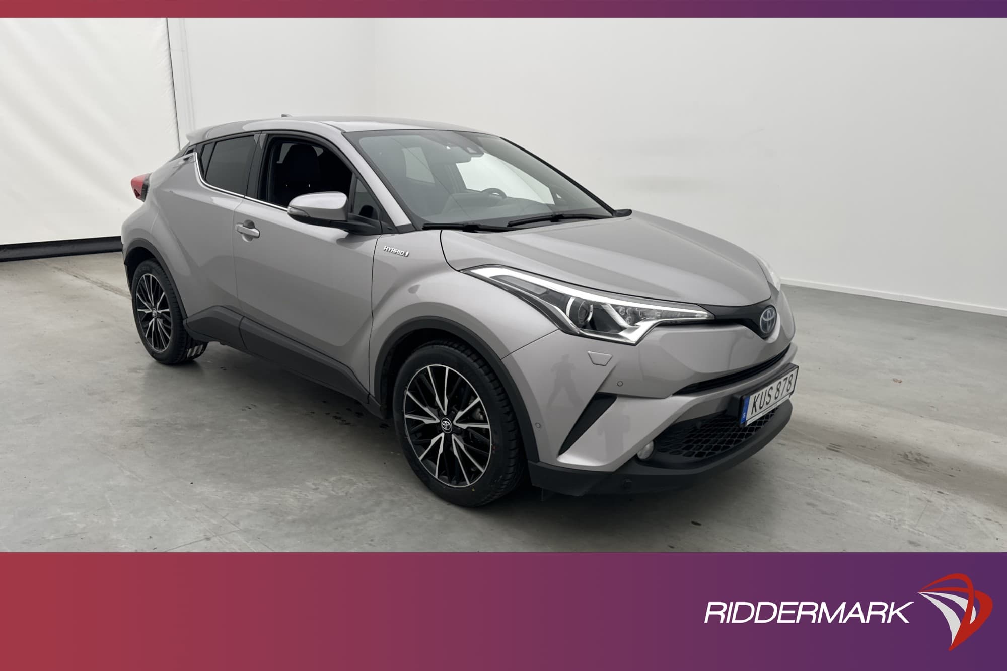 Toyota C-HR Hybrid 122hk