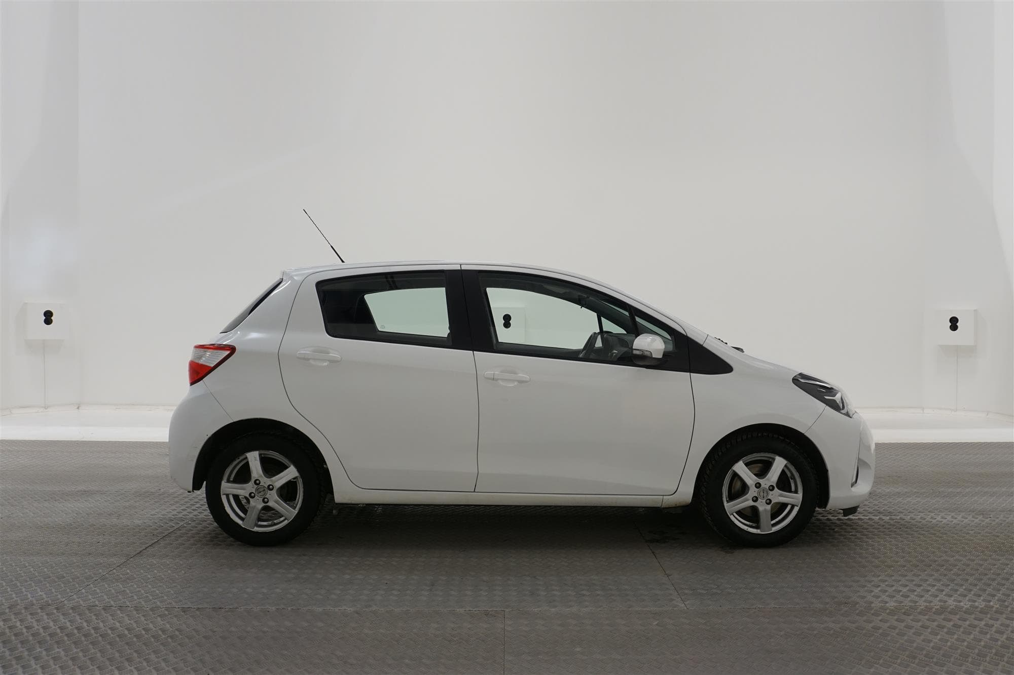 Toyota Yaris 1.5 111hk 1 Bruk B-Kam Lane Assist 0,4L/mil