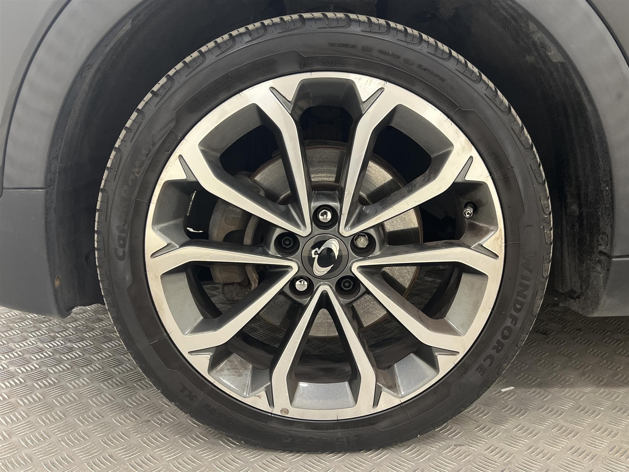 SsangYong Tivoli XLV 1.6 AWD 115hk Kamera Navi Välservad