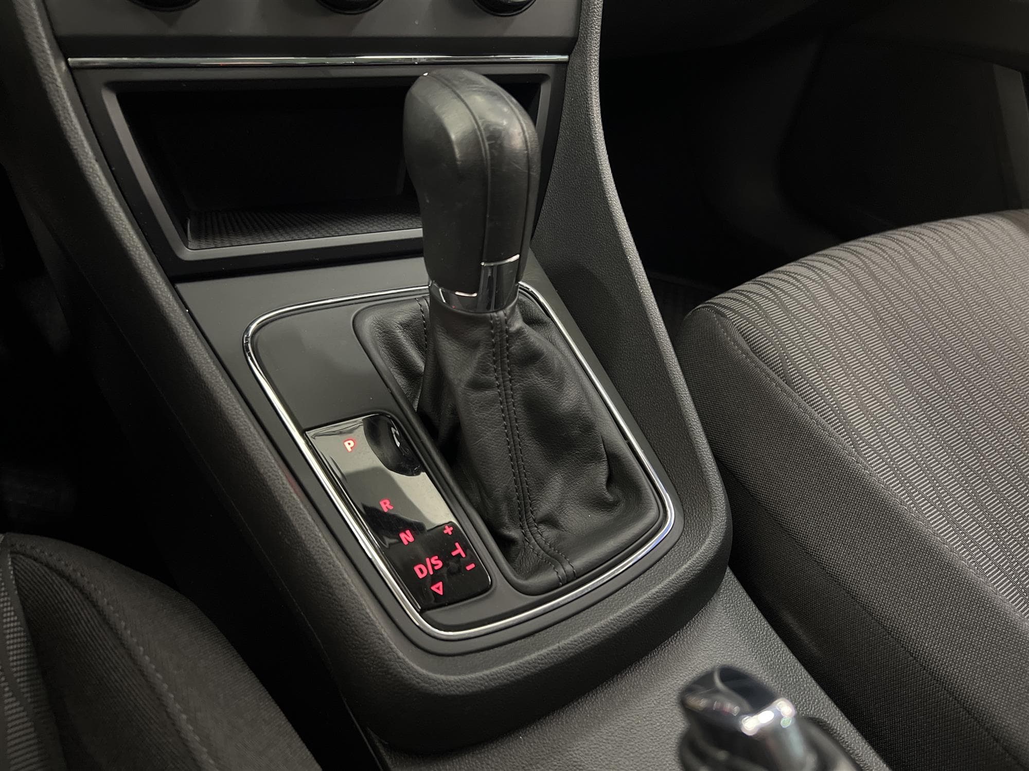 SEAT Leon ST 1.2 TSI 110hk 2 Brukare Android Skärm PDC
