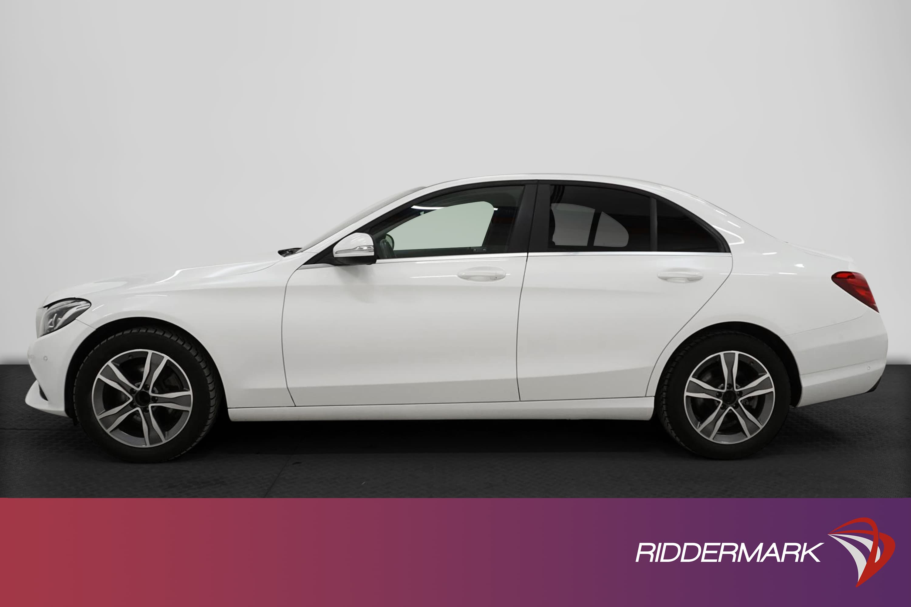 Mercedes-Benz C 220 BlueTEC 170hk Navi PDC Välserv 0,43l/milexteriör