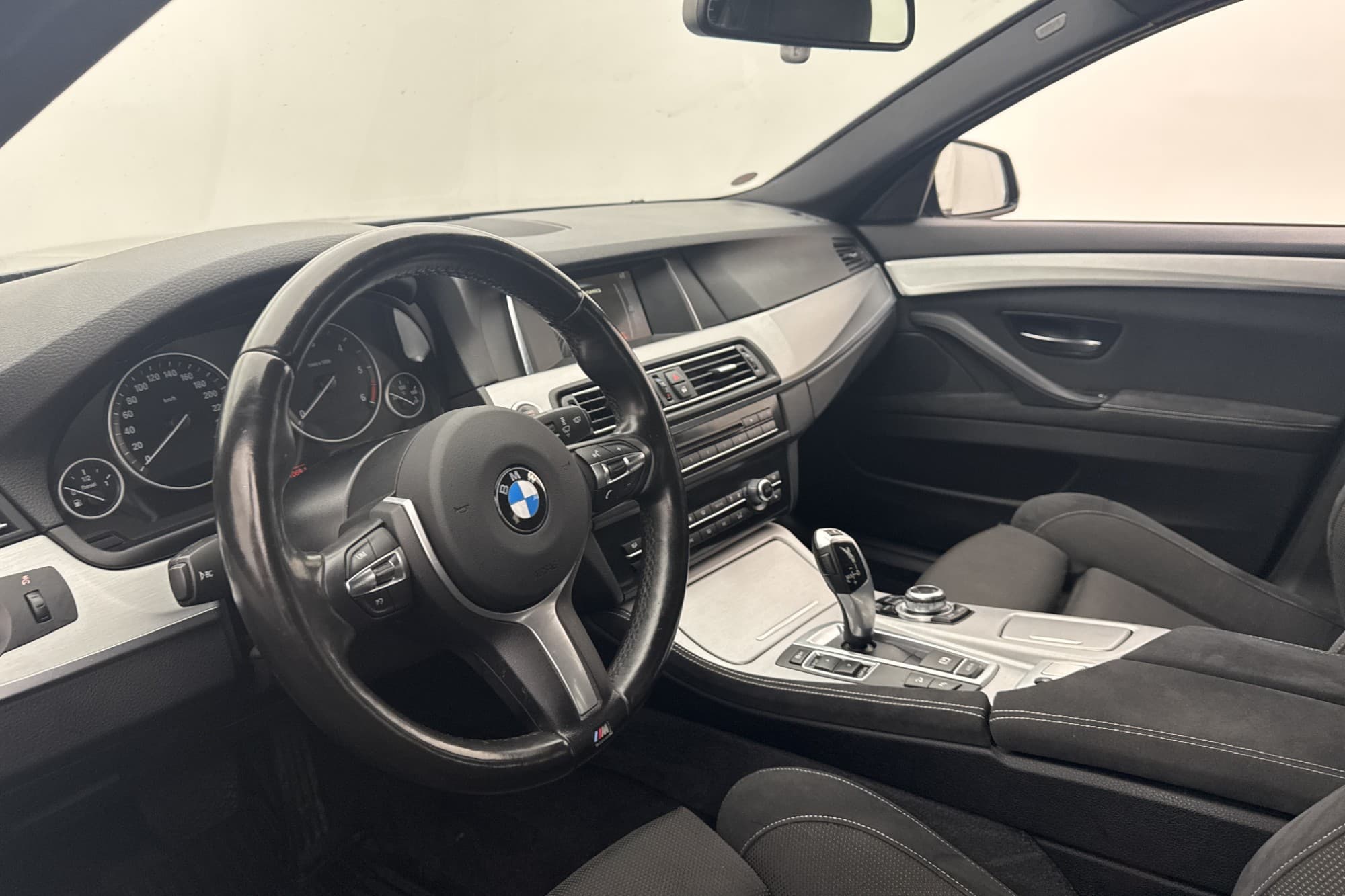 BMW 520 d xDrive 190hk M Sport Dragkrok Kamera Rattvärme