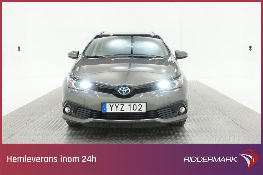 Toyota Auris 1.8 Hybrid Touring 136hk