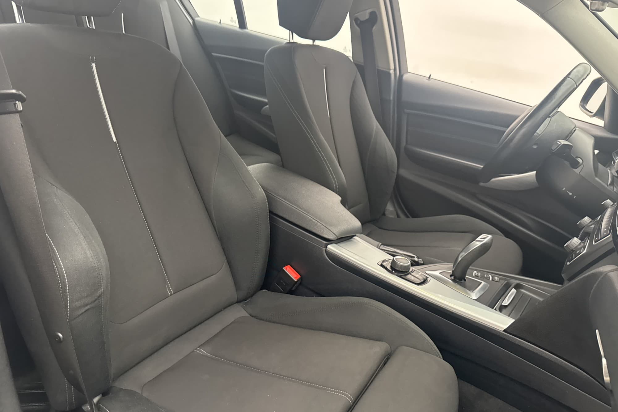 BMW 318 d Sport Line Sensorer Farthållare Keyless-Start