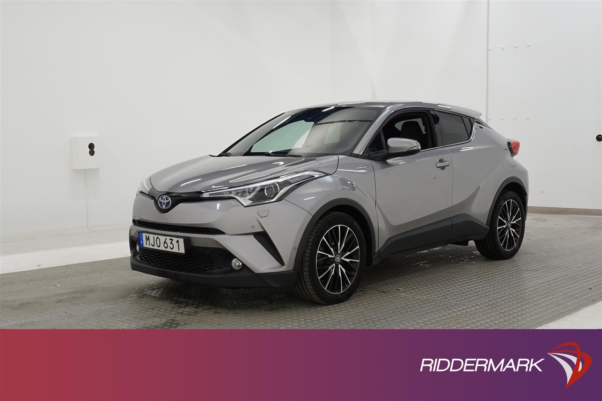 Toyota C-HR Hybrid 122hk JBL Navigator B-Kamera 0,39L/mil