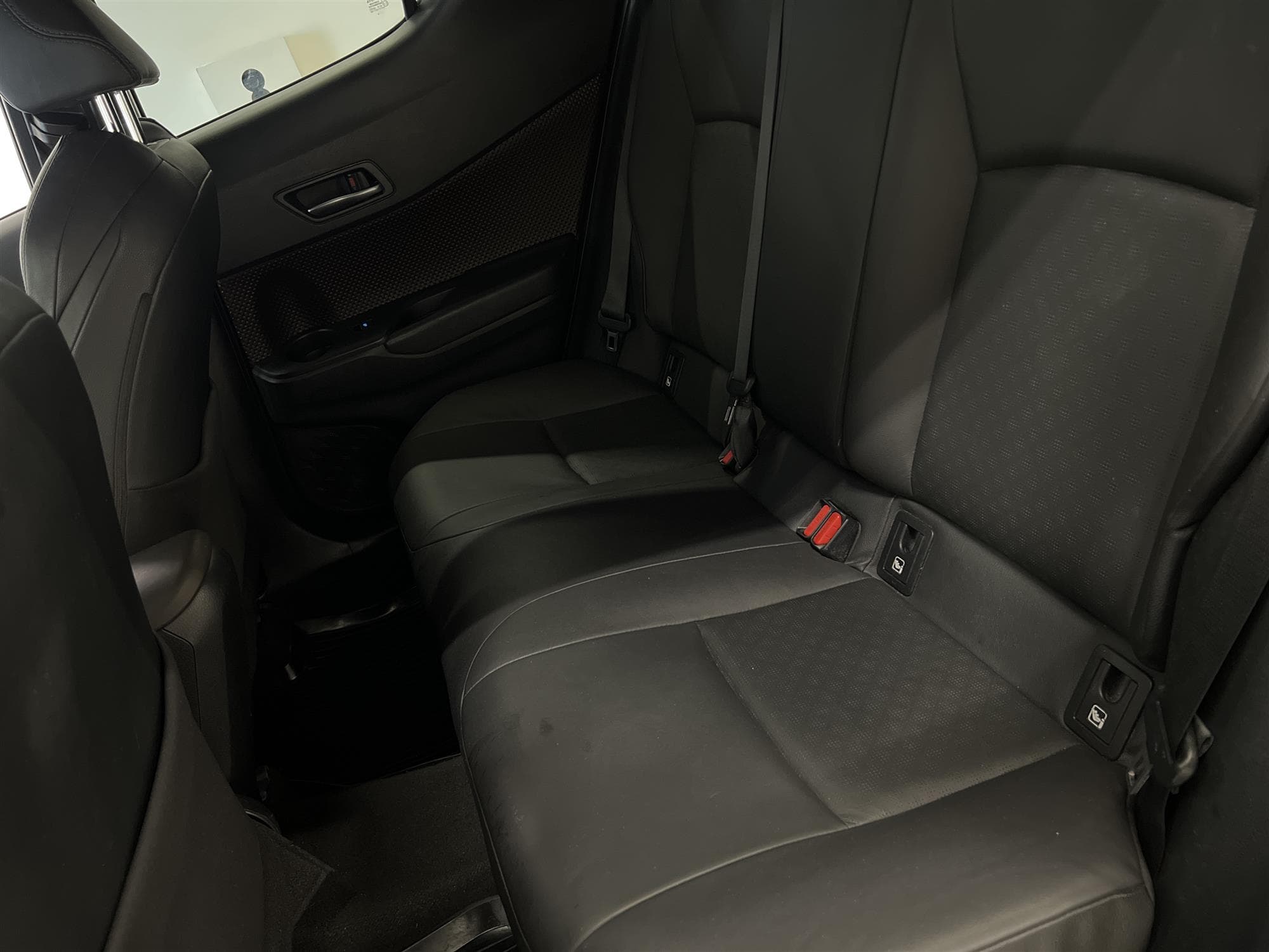 Toyota C-HR Hybrid 122hk JBL B-Kam Executive 0,41L/mil