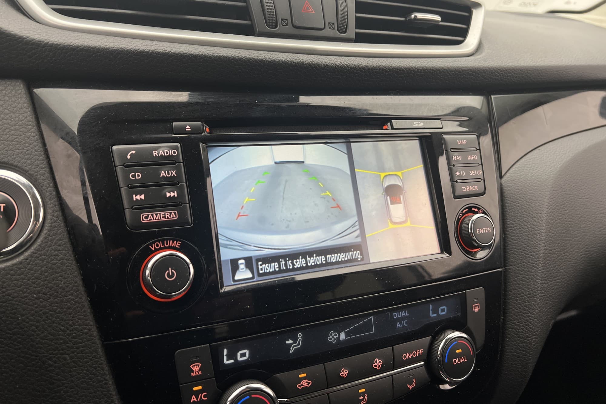Nissan Qashqai 1.6 130hk N-Connecta Navi 360° Lane assist