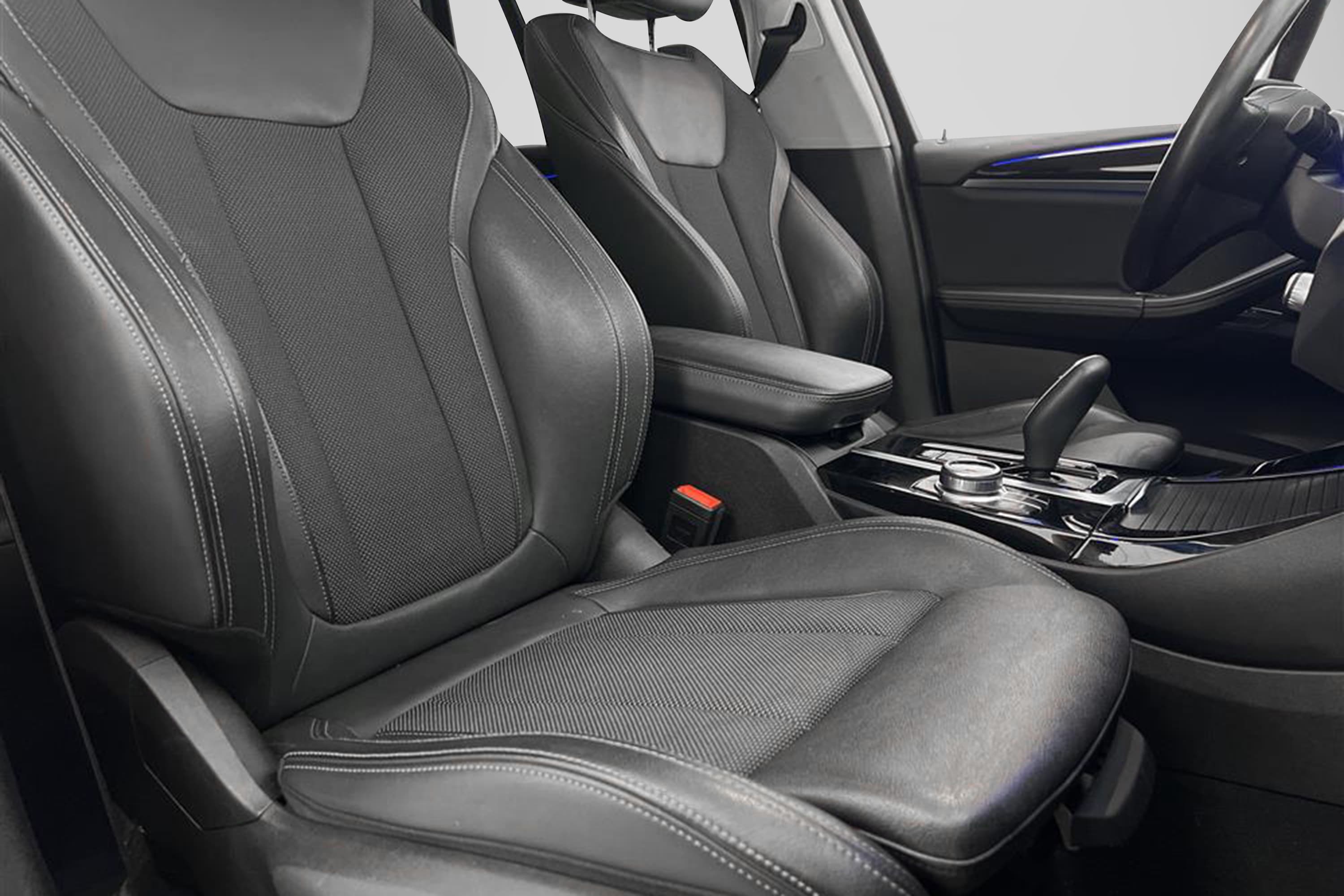 BMW X3 xDrive20d 190hk X-Line Navi Halvskinn 0,48L/Milinteriör