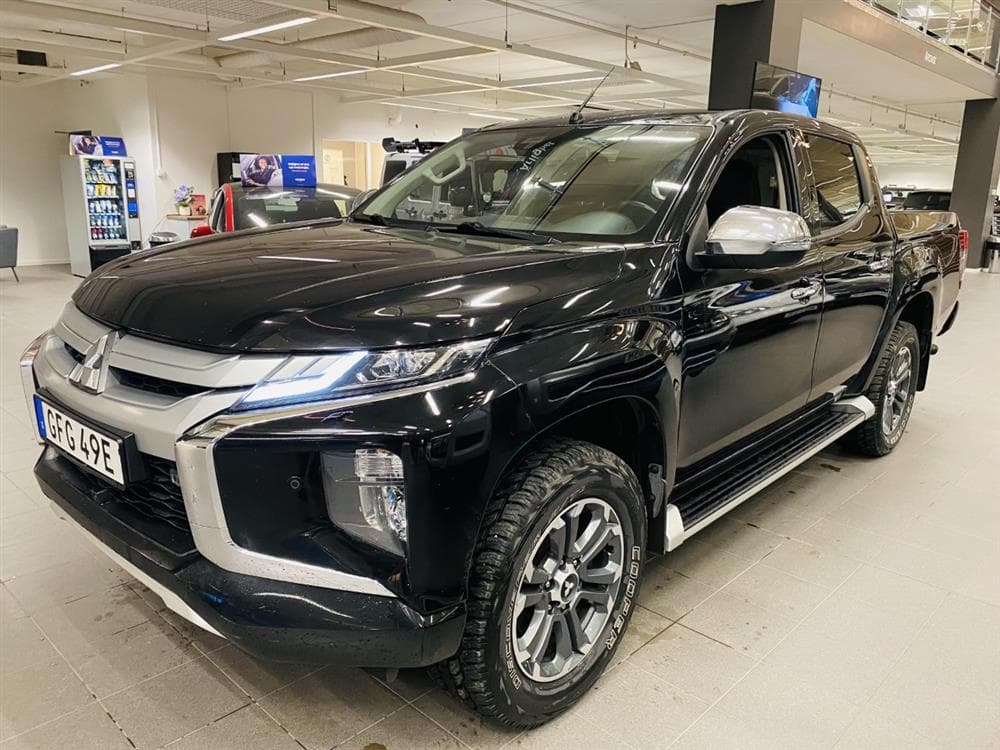 Mitsubishi L200 2.2 DI-D Aut 150hk 4x4 Premium Drag Moms exteriör