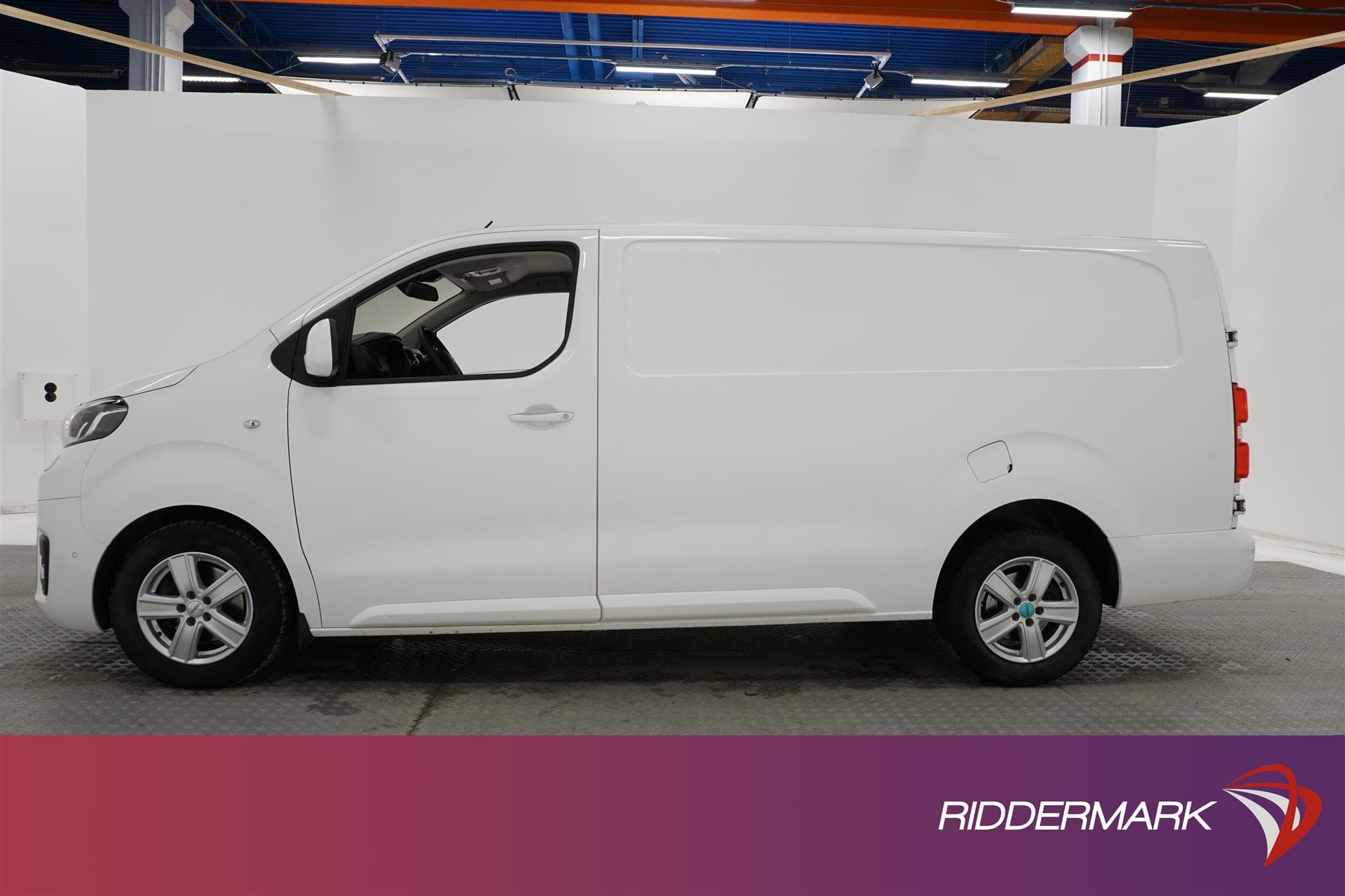 Toyota ProAce 2.0D Automat 177hk L3 Drag HUD Värmare Moms 