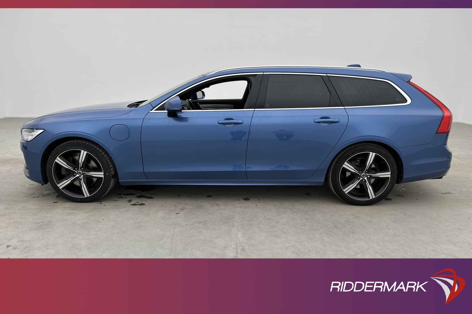 Volvo V90 Recharge T8 AWD 390hk