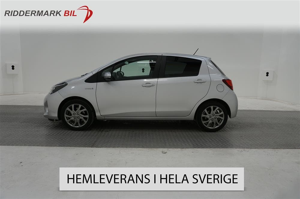 Toyota Yaris 1.5 HSD 75hk Backkamera 