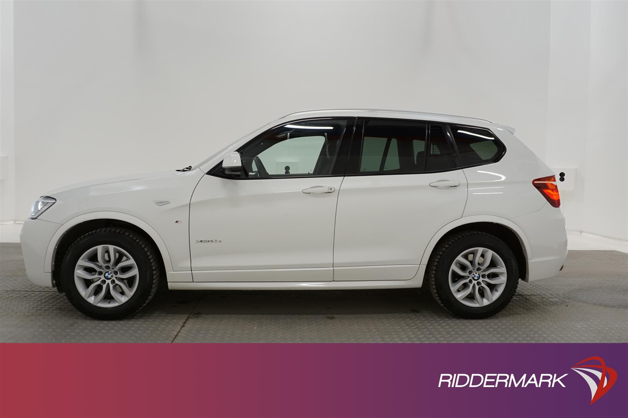 BMW X3 xDrive20d 190hk M Sport Navi Backkamera M-värm