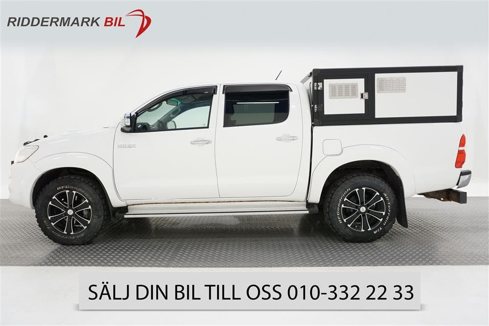 Toyota Hilux 3.0 D-4D 4WD 171hk Drag Hundkåpa Nyservad