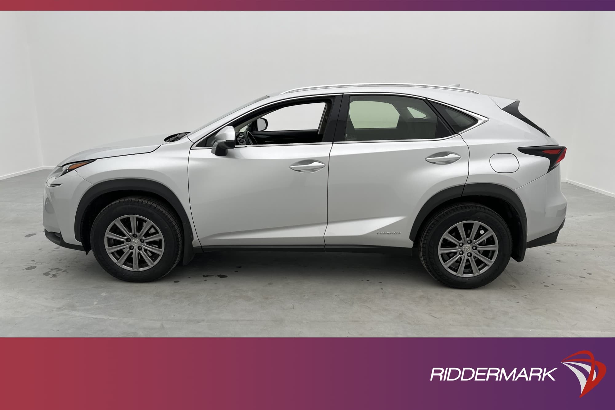 Lexus NX 300h 2.5 197hk E-CVT AWD
