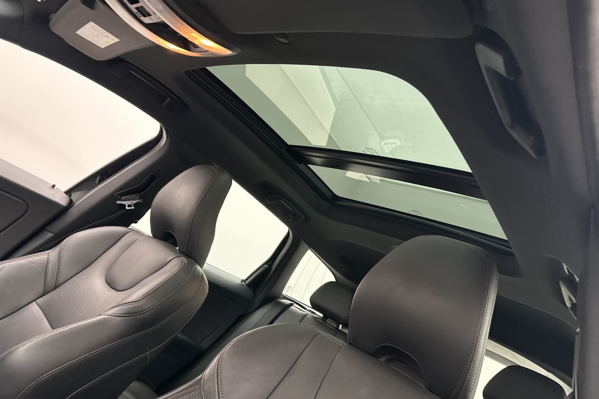 Volvo XC60 D5 220hk AWD Summum Pano Kamera Värmare VOC Drag