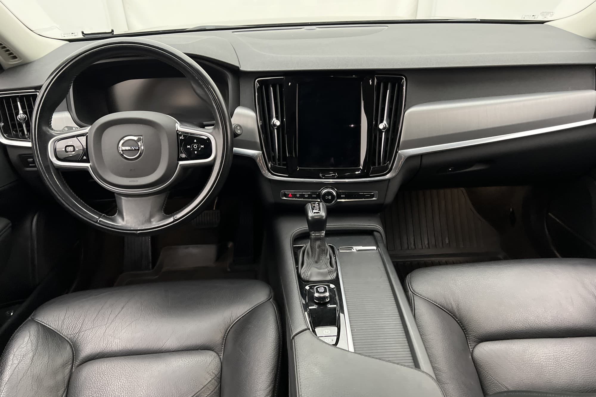 Volvo V90 Momentum VOC Värmare Skinn Rattvärme CarPlay